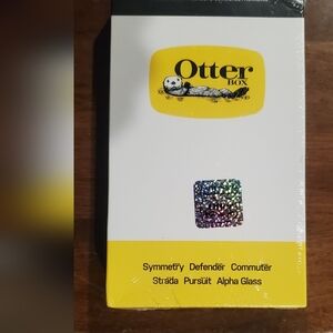 Black Otterbox Defender Case for Samsung Galaxy S22 Ultra Brand New